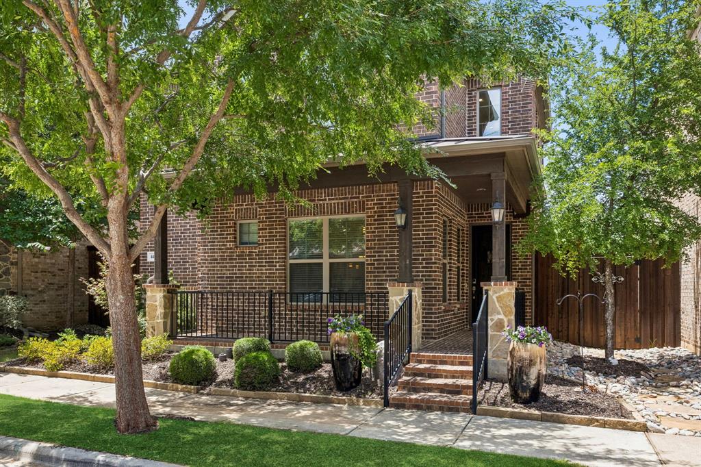 4421 Broadway Avenue Property Photo 1