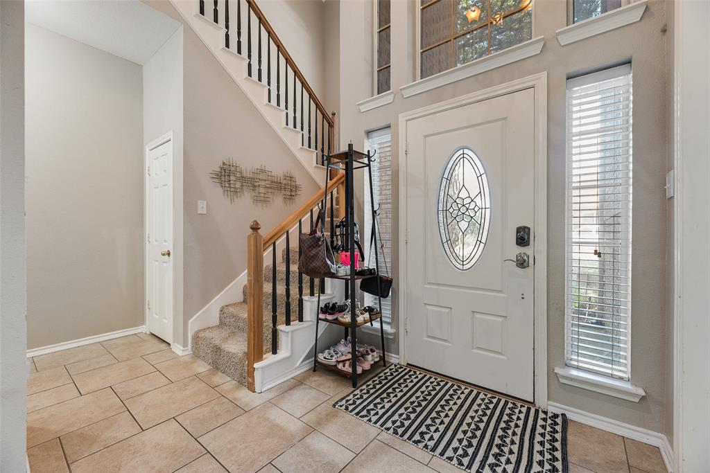 9018 Clearlake Drive Property Photo 4