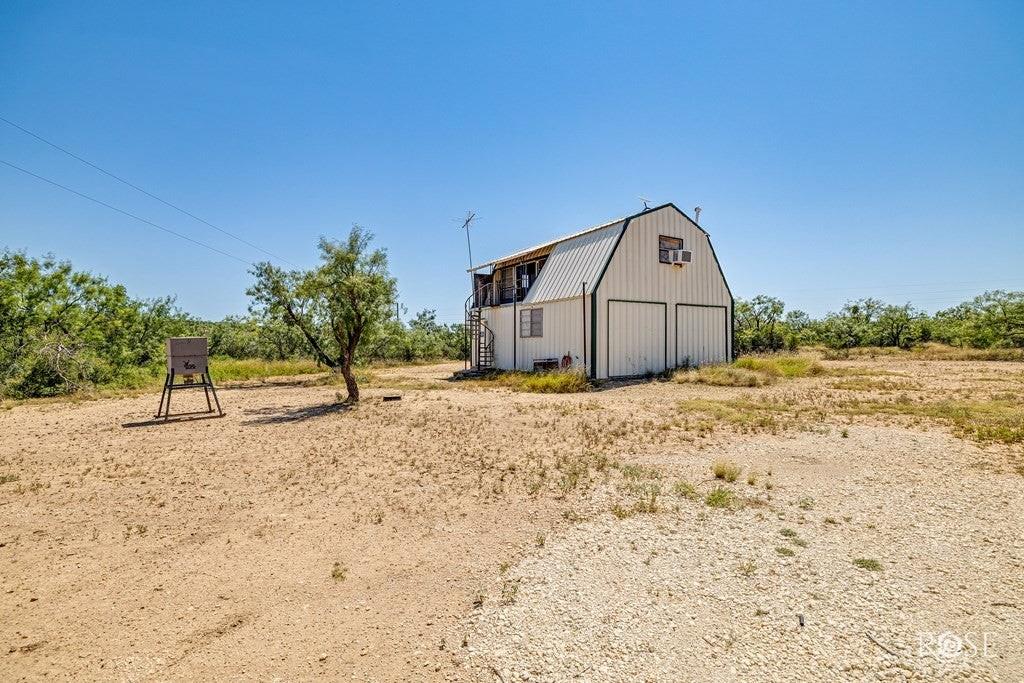 17001 Mustang Creek Road Property Photo 3