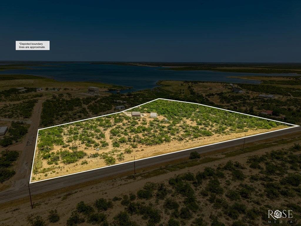 17001 Mustang Creek Road Property Photo 4