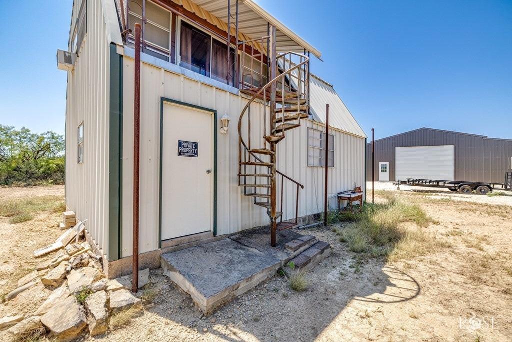 17001 Mustang Creek Road Property Photo 12