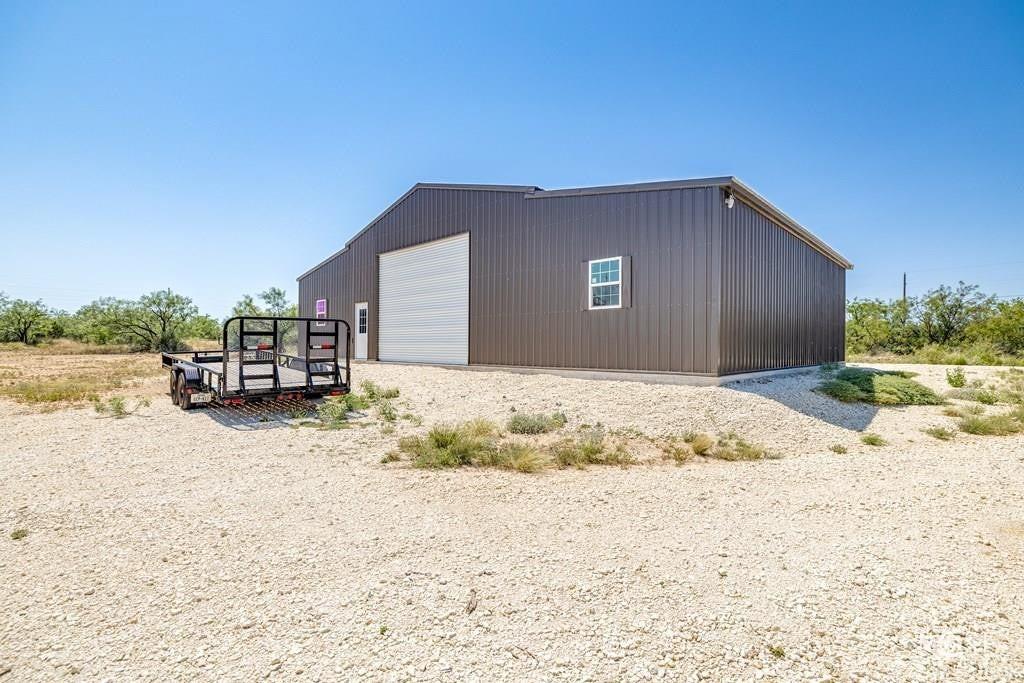 17001 Mustang Creek Road Property Photo 15