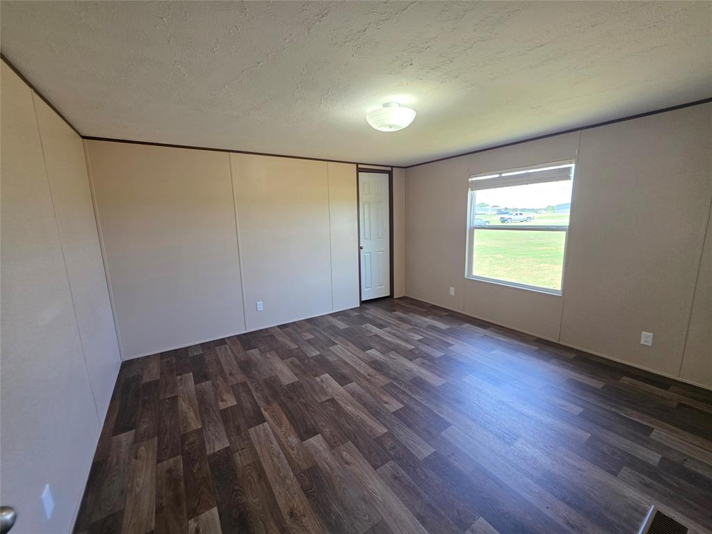 220 Private Road 5177 Property Photo 12