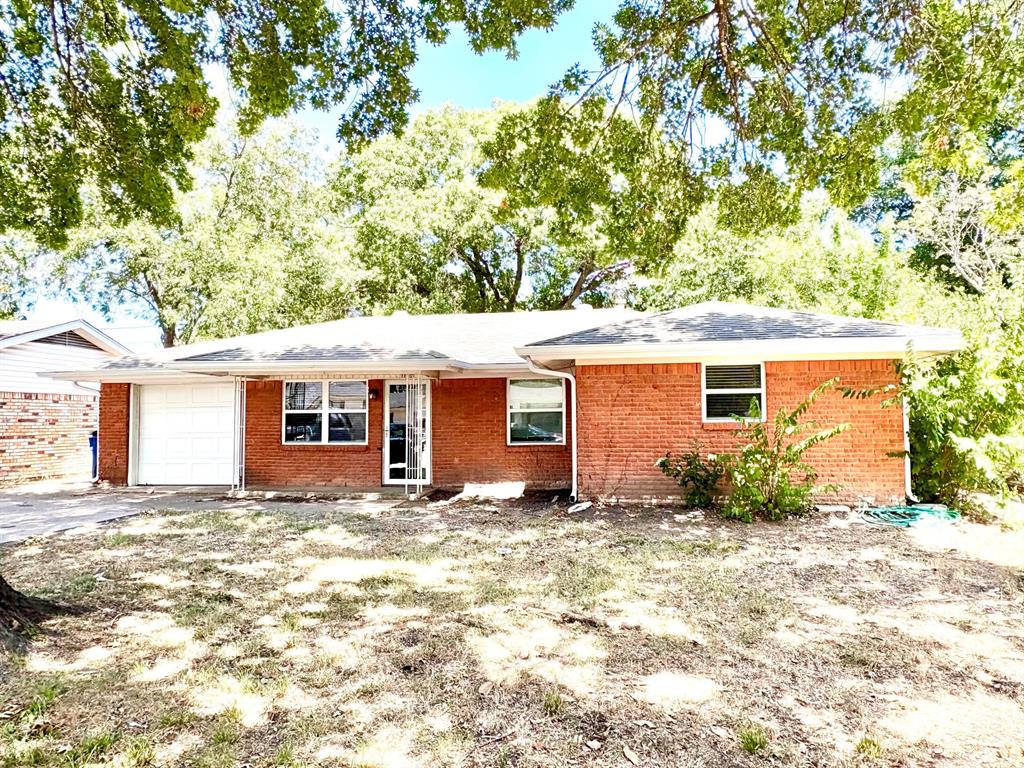 1110 Edgewood Property Photo 1