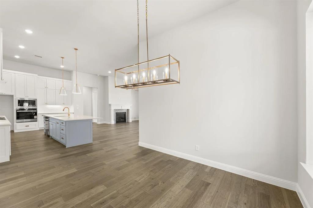 2628 Cone Flower Street Property Photo 2