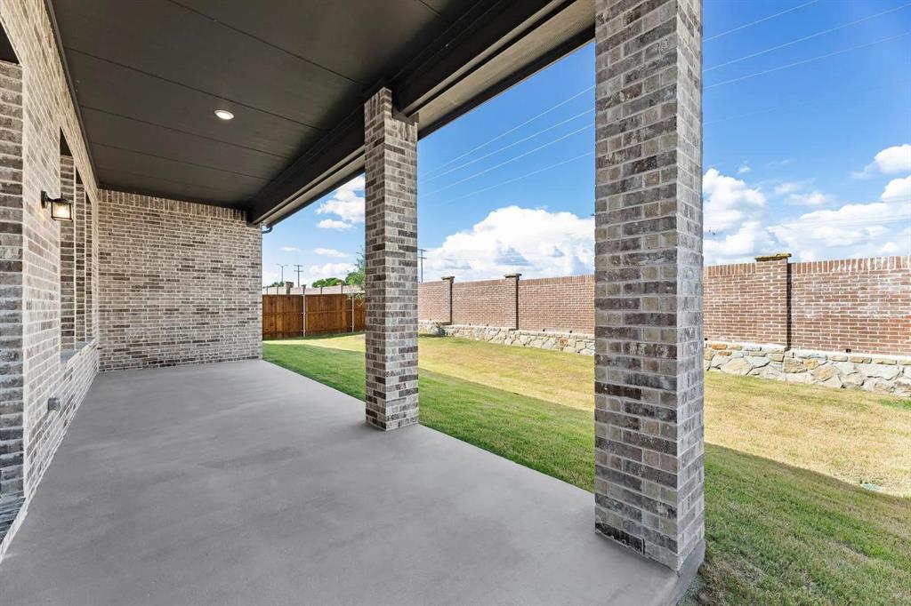 2628 Cone Flower Street Property Photo 25