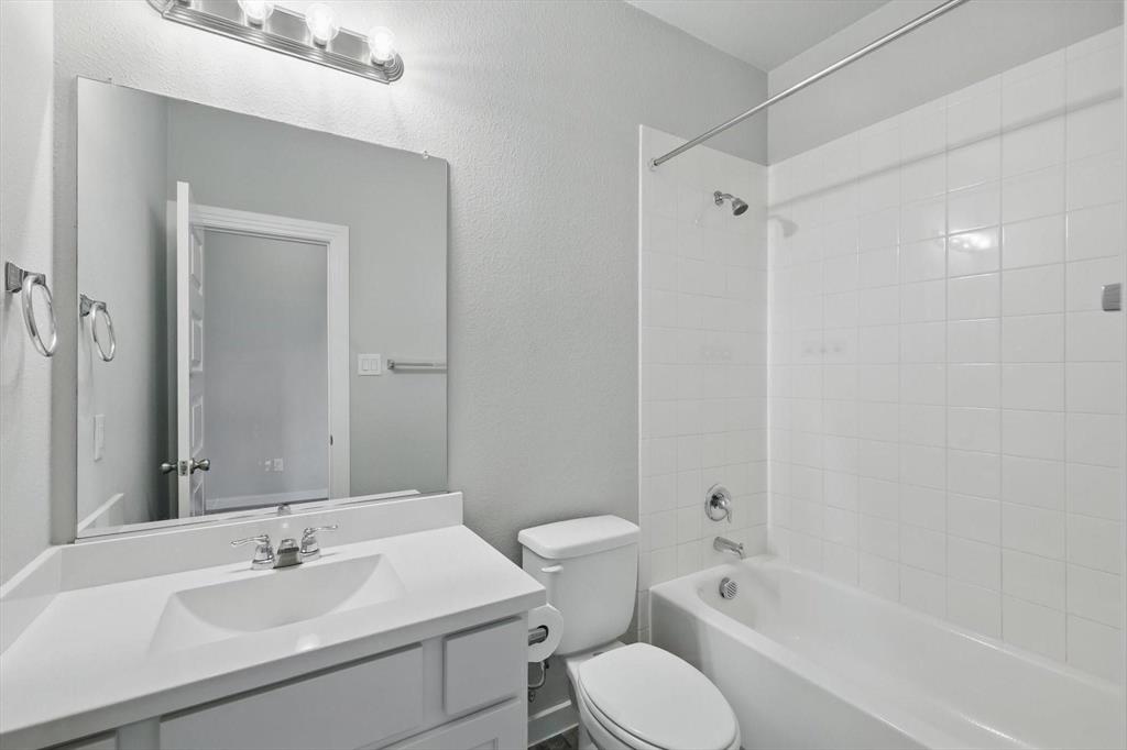 1100 Parkstone Drive Property Photo 20