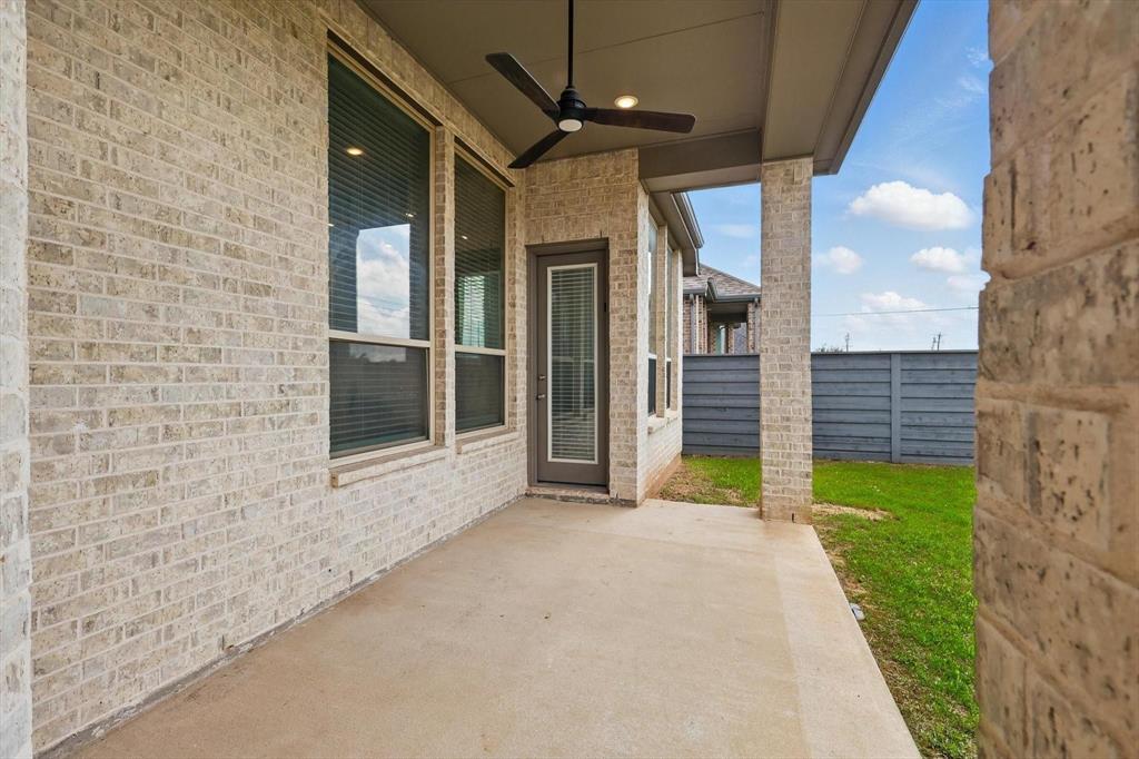 1100 Parkstone Drive Property Photo 21