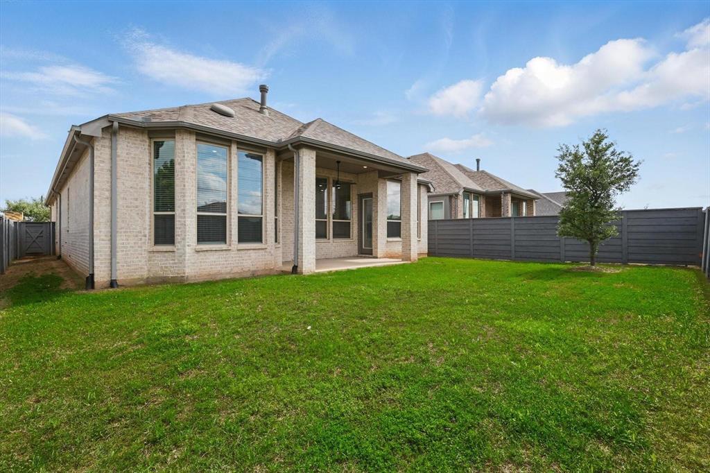 1100 Parkstone Drive Property Photo 22