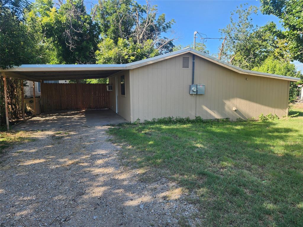 202 W Martin Property Photo 1