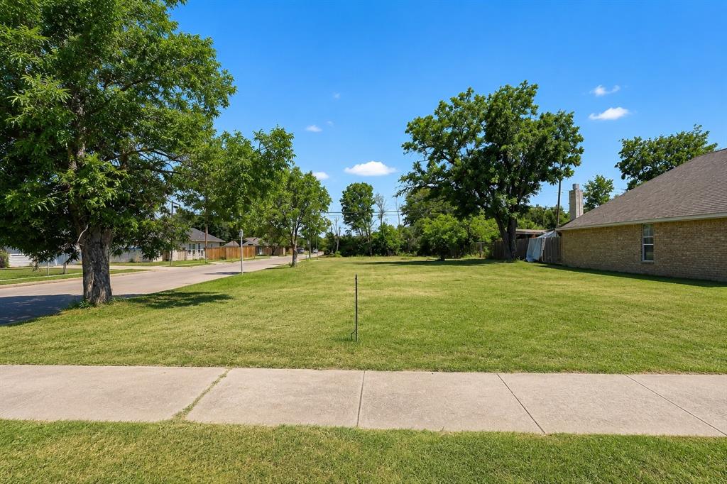 1101 Bessie Street Property Photo 1