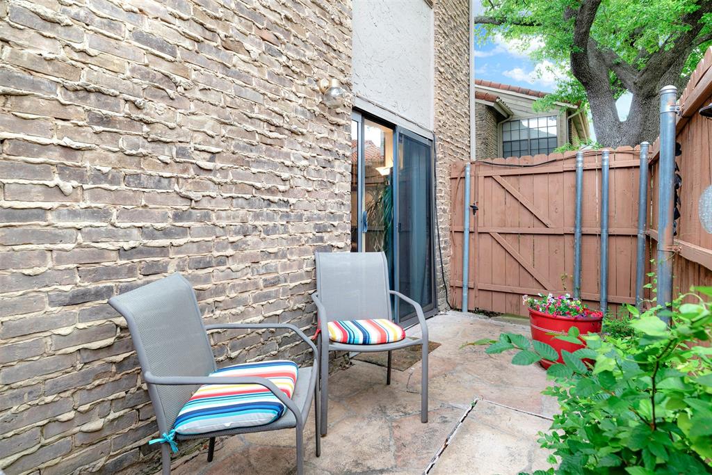 877 Dublin Drive 1 Property Photo 22