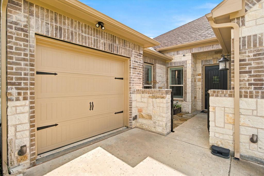 11215 Mason Drive Property Photo 6
