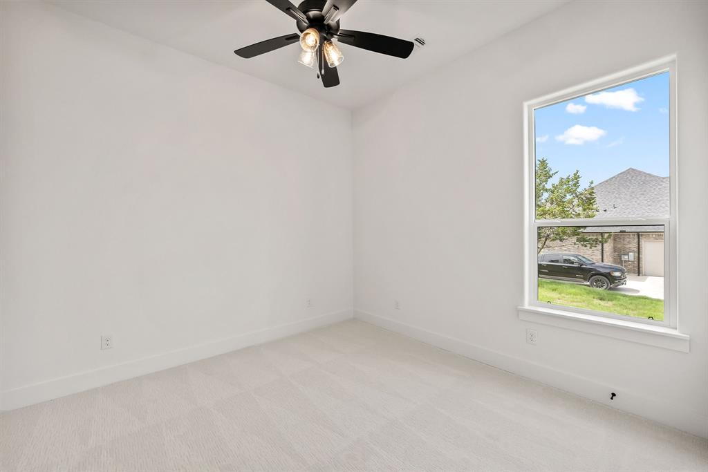 132 Oak Meadow Lane Property Photo 12