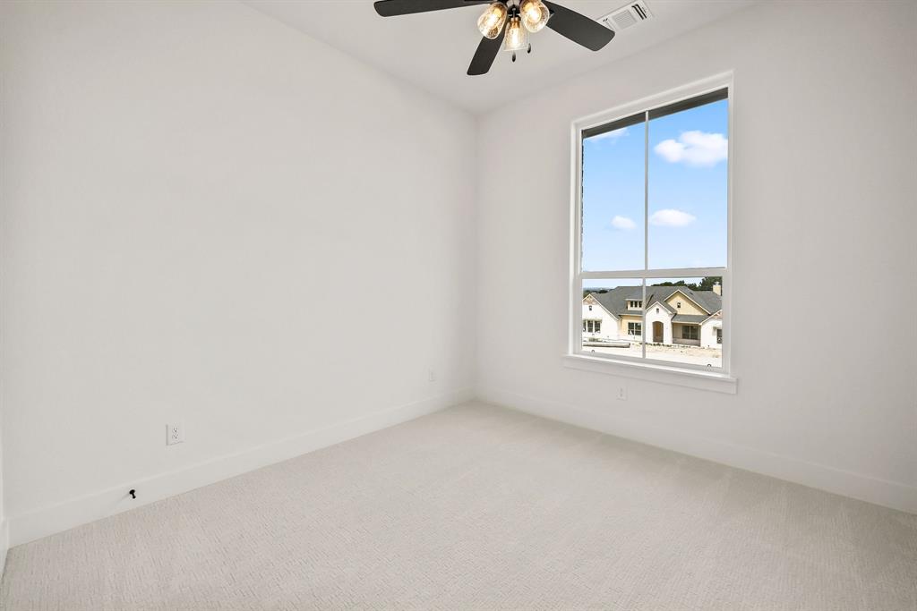 132 Oak Meadow Lane Property Photo 13