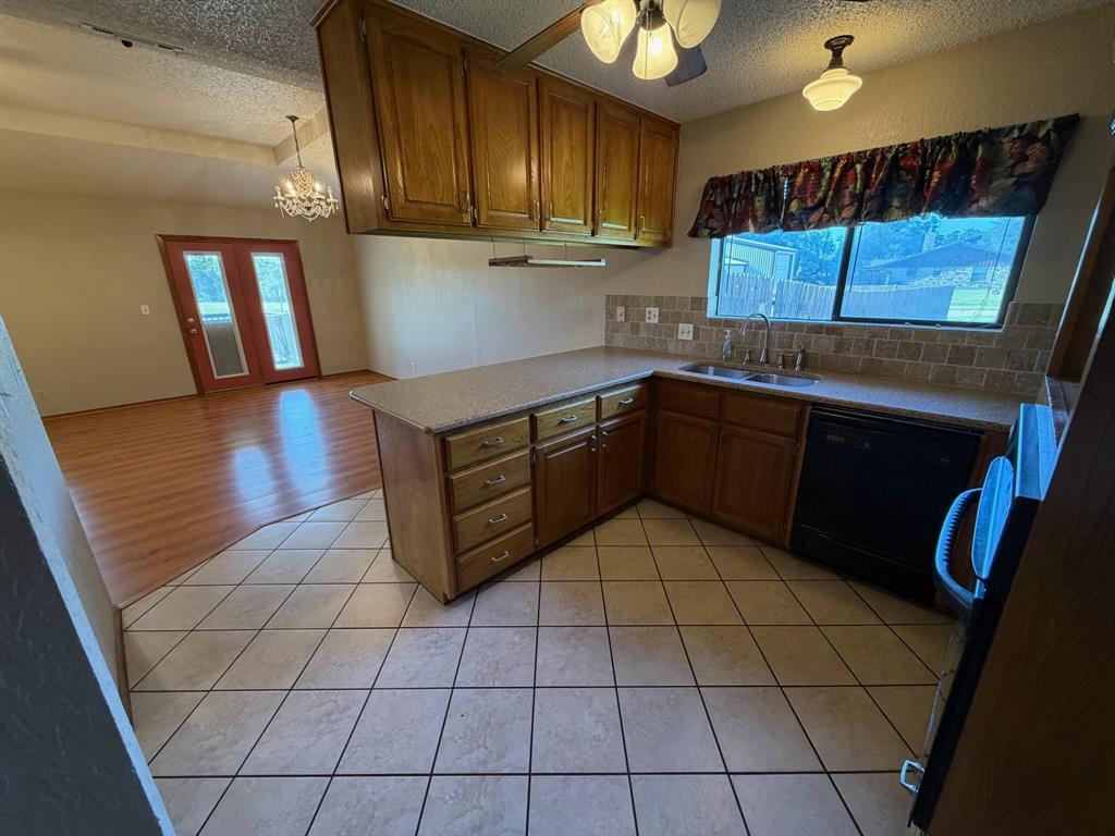 804 Foxhollow Road Property Photo 10