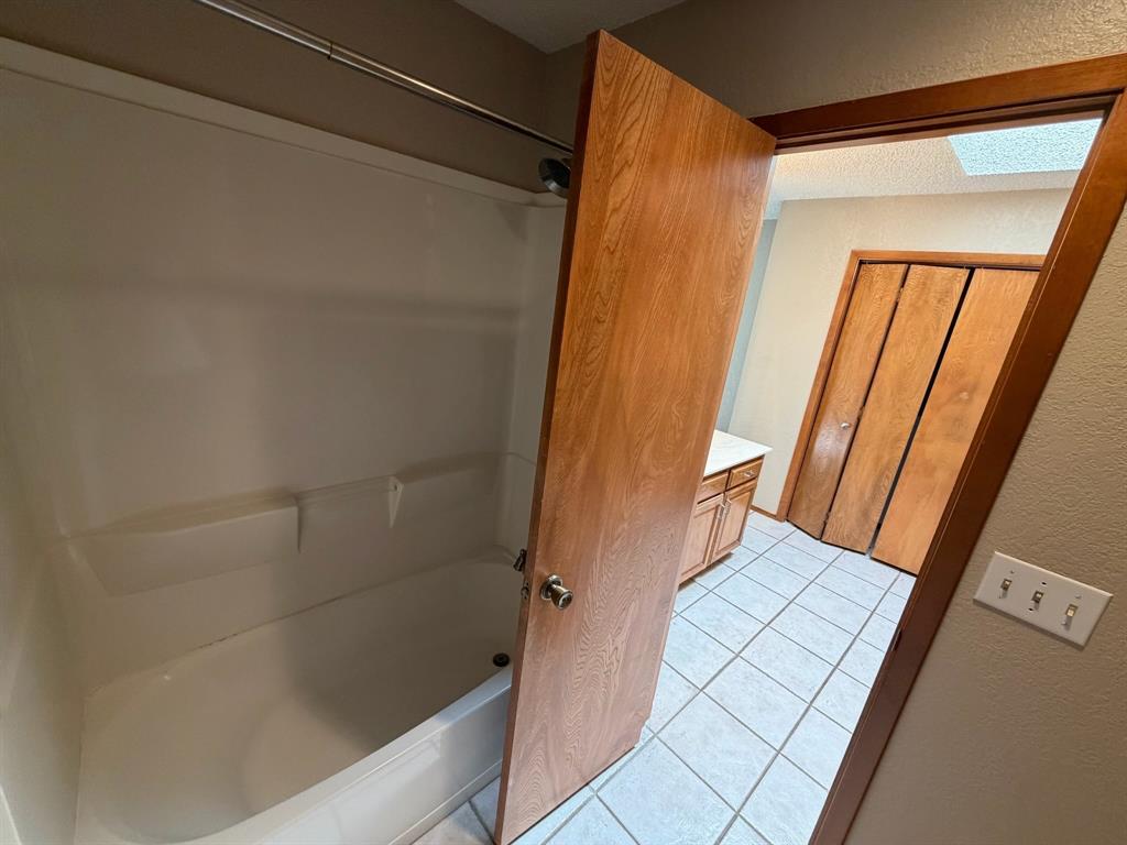 804 Foxhollow Road Property Photo 18