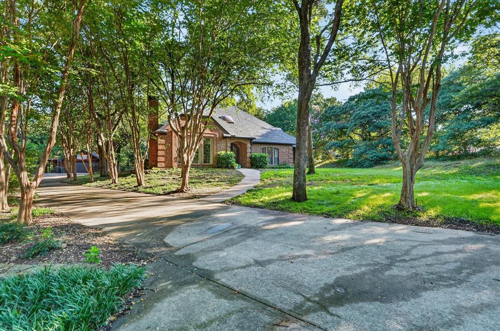 220 Priscilla Circle Property Photo 2