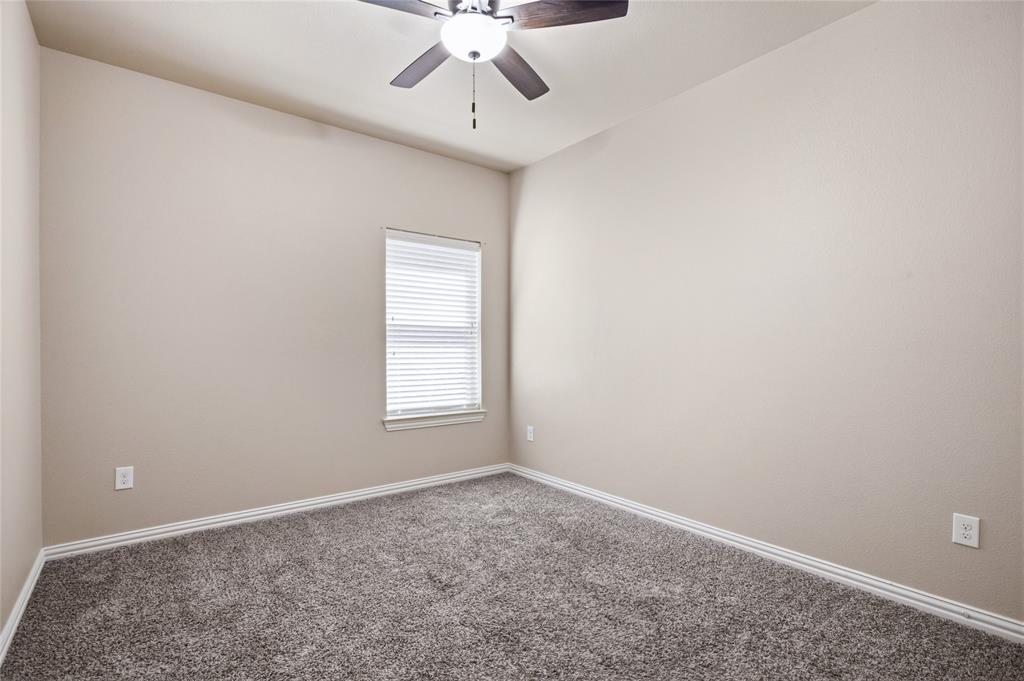 1004 Edgefield Lane Property Photo 23