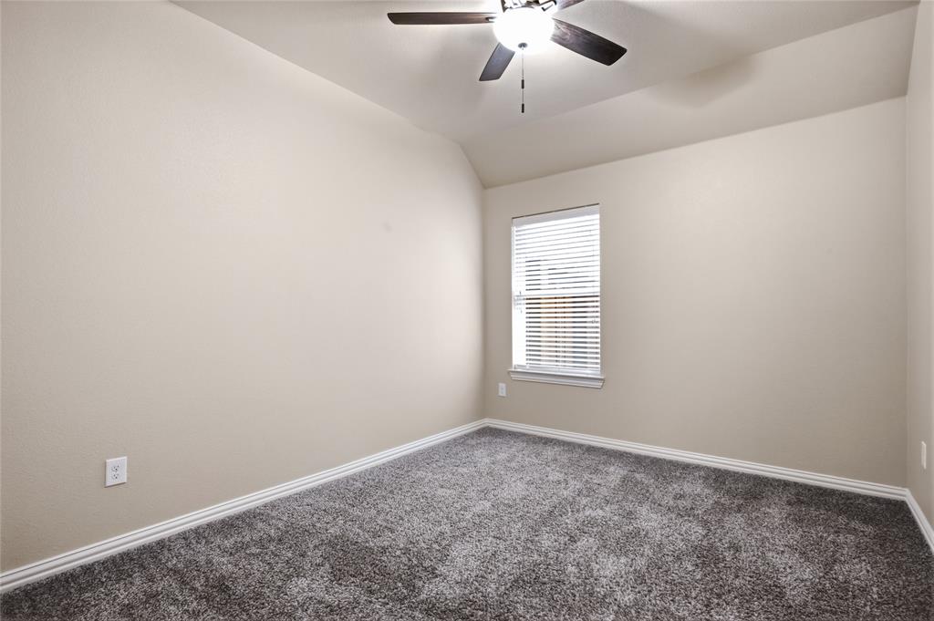 1004 Edgefield Lane Property Photo 26
