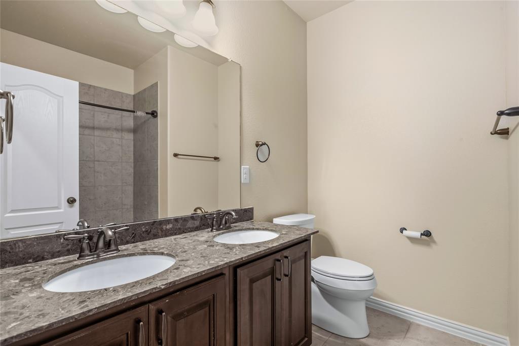 1004 Edgefield Lane Property Photo 27