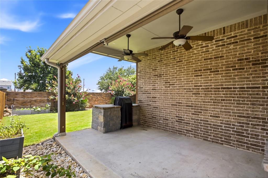 1004 Edgefield Lane Property Photo 35