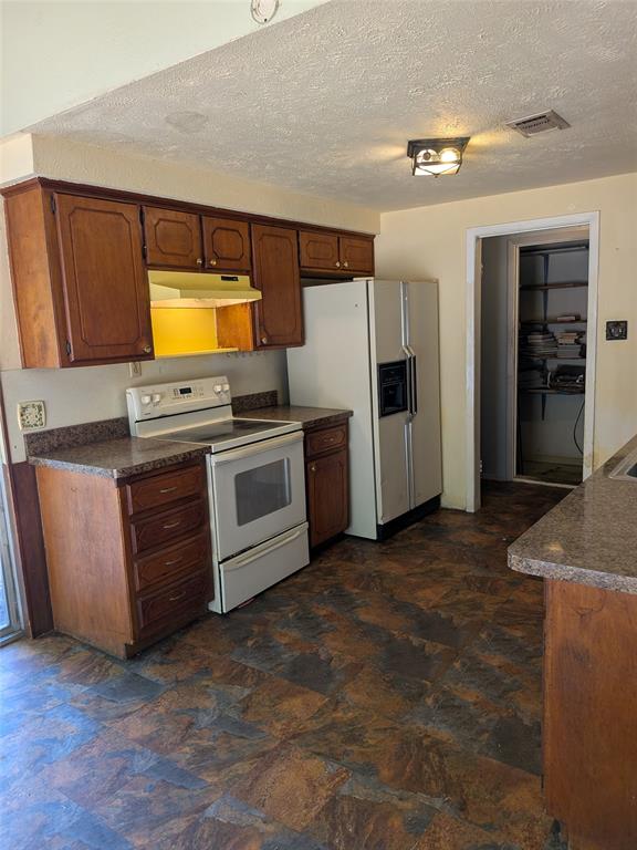 7501 Acapulco Road Property Photo 10