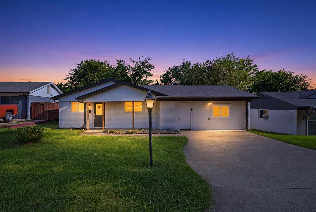 6632 Ellis Road Property Photo 1