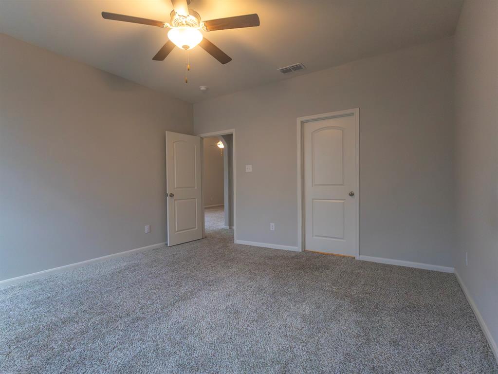 2100 Penaflor Drive Property Photo 4