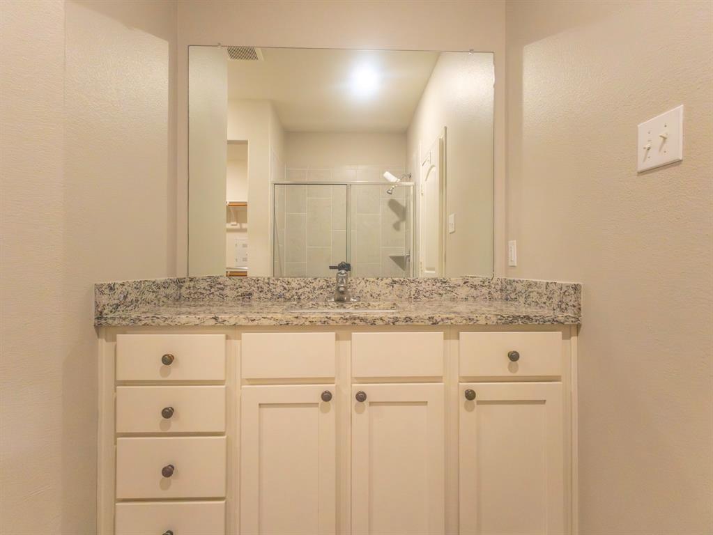 2100 Penaflor Drive Property Photo 13