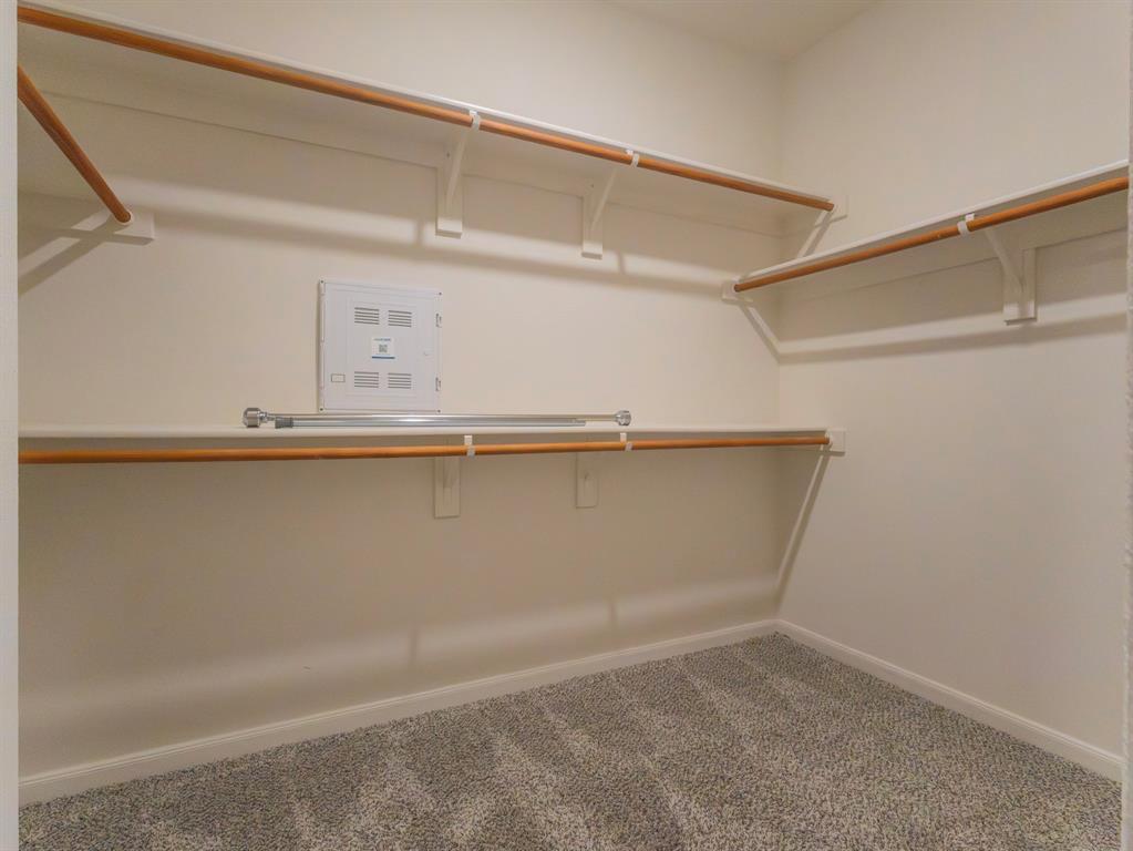 2100 Penaflor Drive Property Photo 14