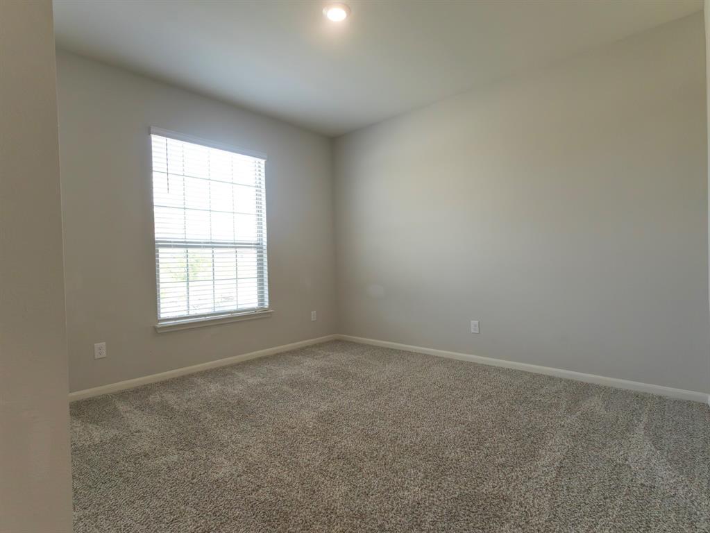 2100 Penaflor Drive Property Photo 17