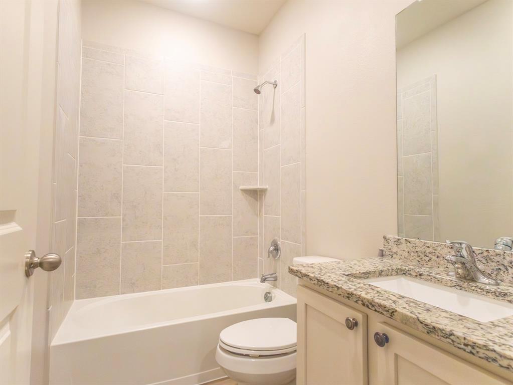 2100 Penaflor Drive Property Photo 19