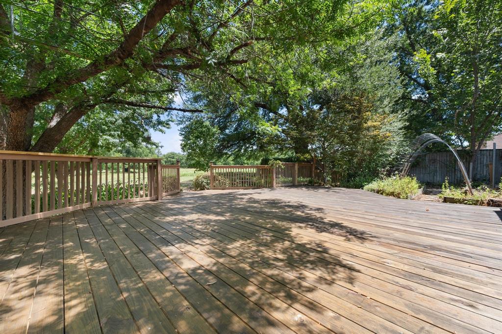 2211 Southcrest Drive Property Photo 33