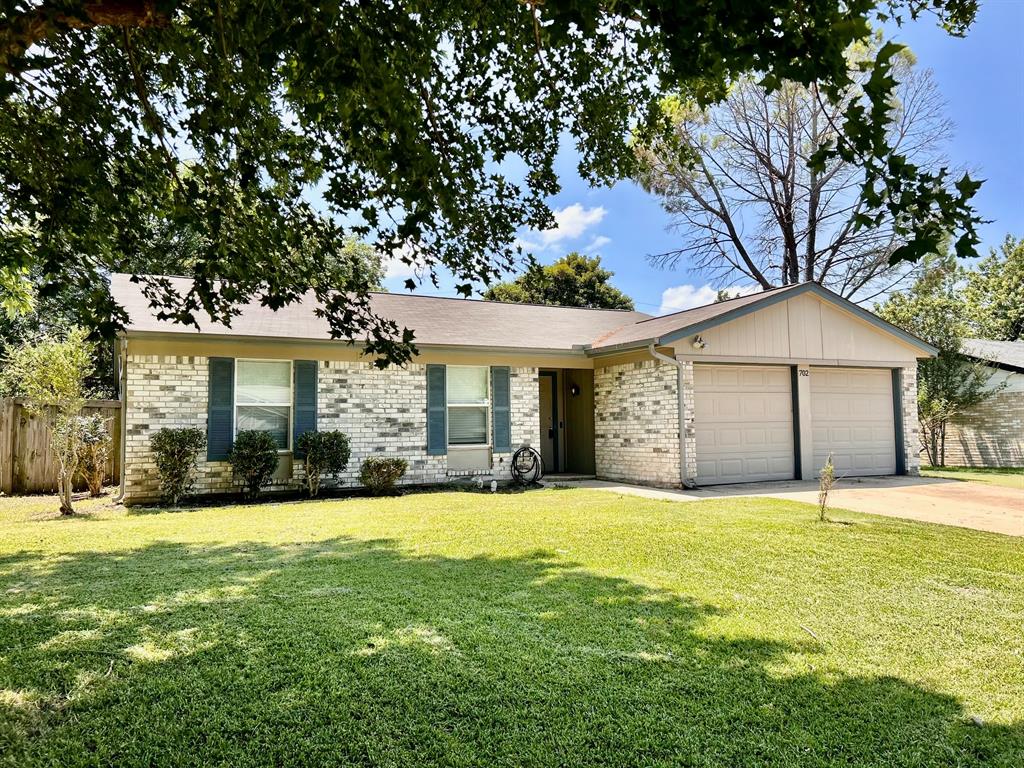 702 Meadowview Drive Property Photo 1