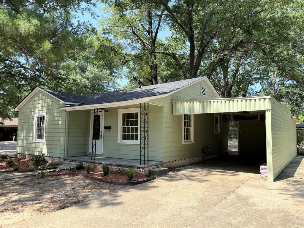 4101 Elizabeth Property Photo 2