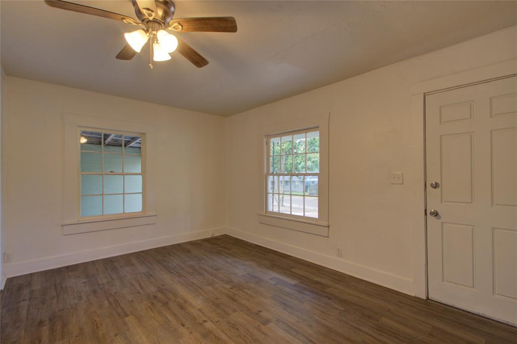 4101 Elizabeth Property Photo 6