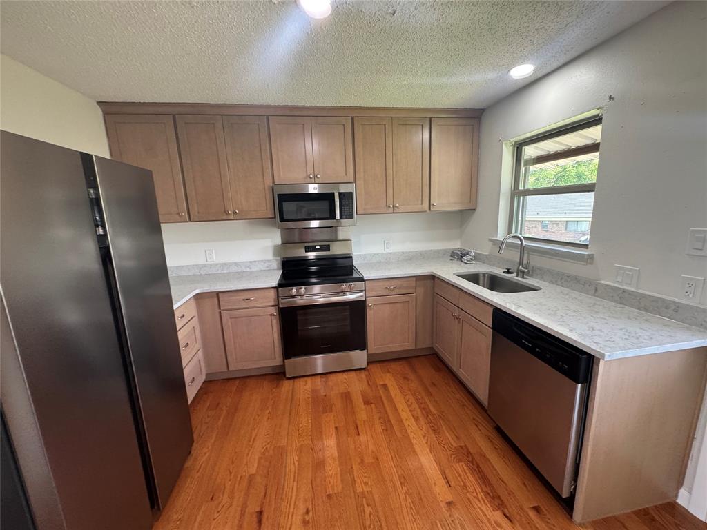 9519-D Westpark Drive Property Photo 1