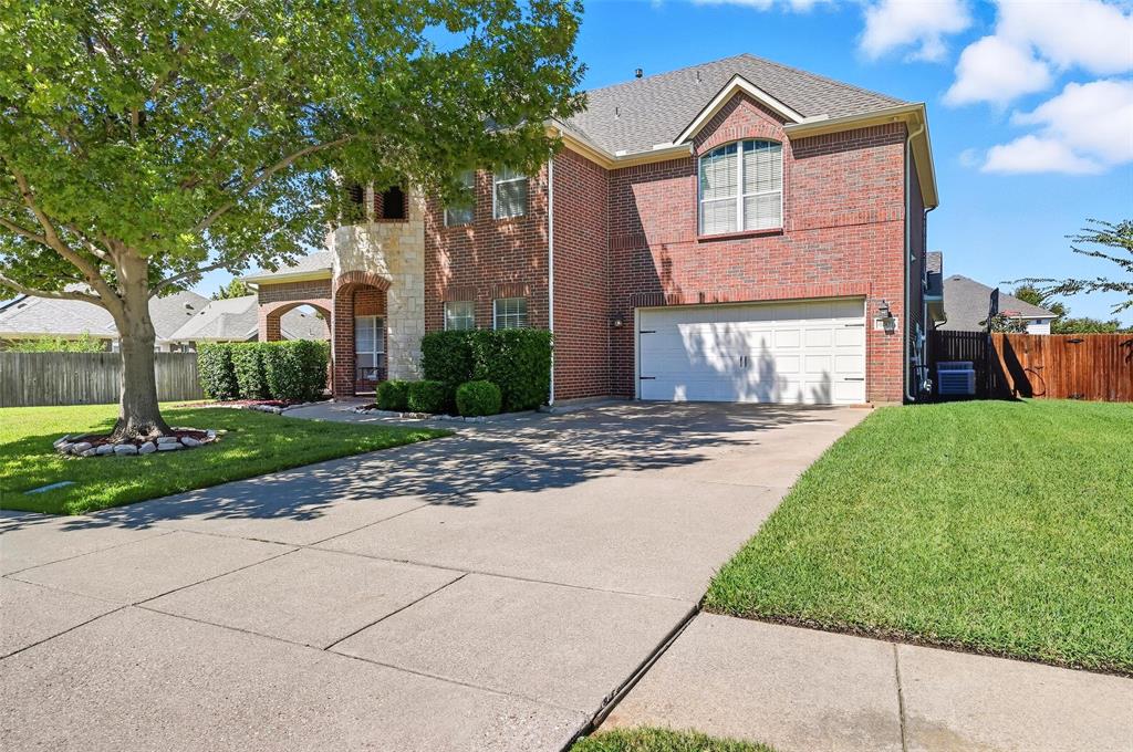 4501 Woodcrest Lane Property Photo 1