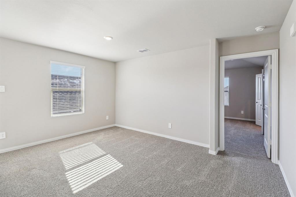 3802 High Valley Drive Property Photo 13