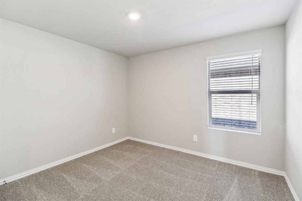 3802 High Valley Drive Property Photo 18