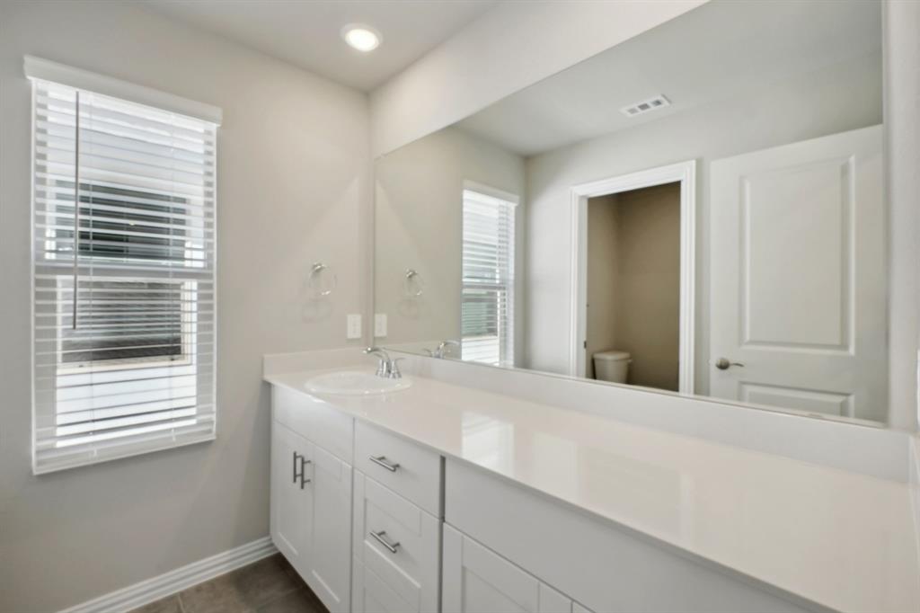 2736 Teton Street Property Photo 19