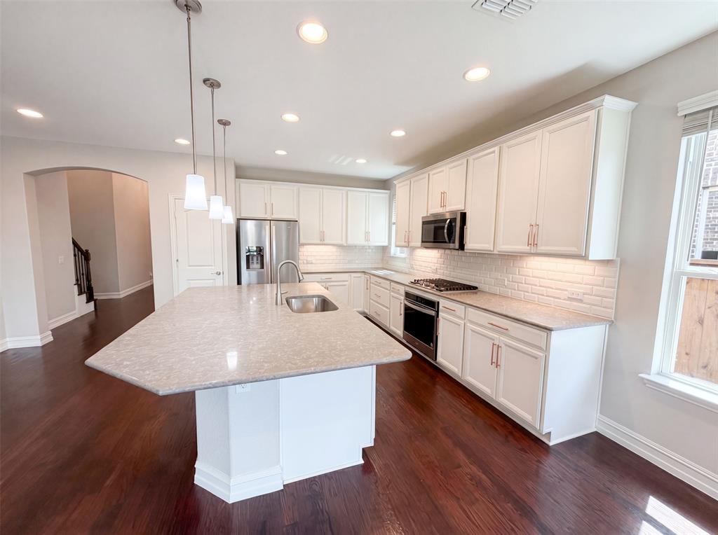 1611 Temperance Way Property Photo 2
