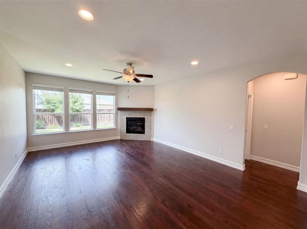 1611 Temperance Way Property Photo 3