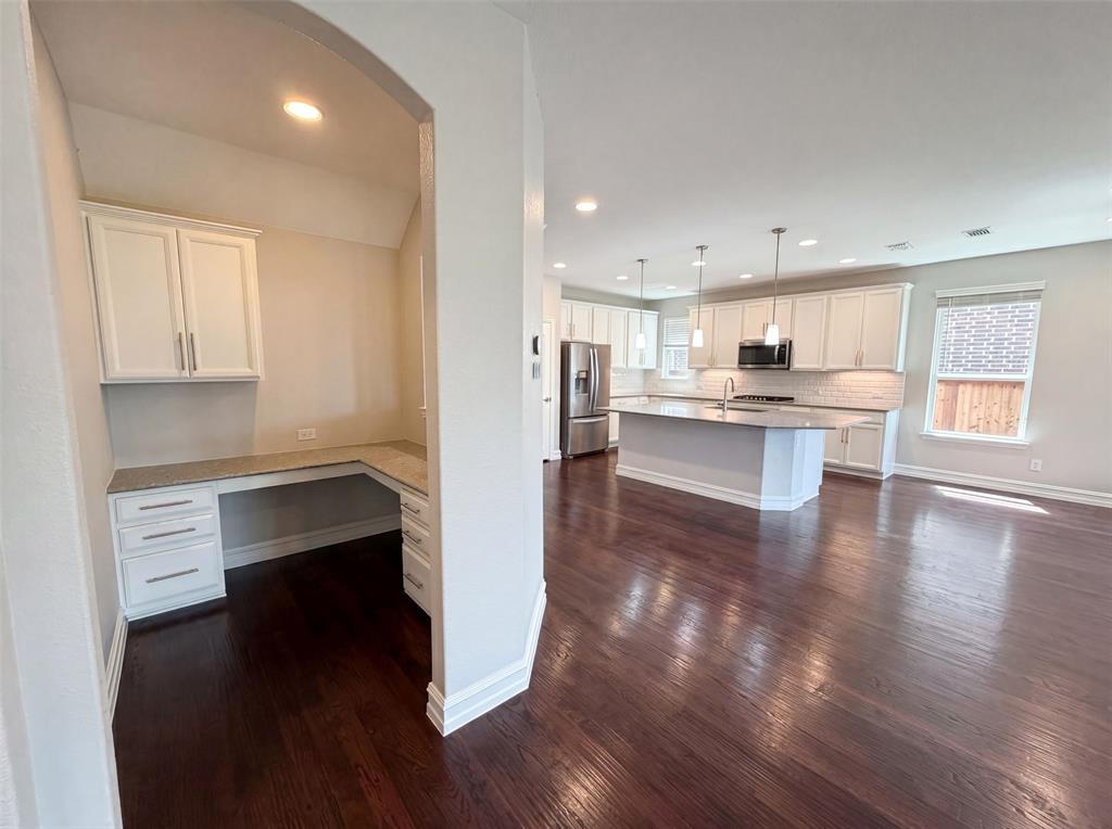 1611 Temperance Way Property Photo 8