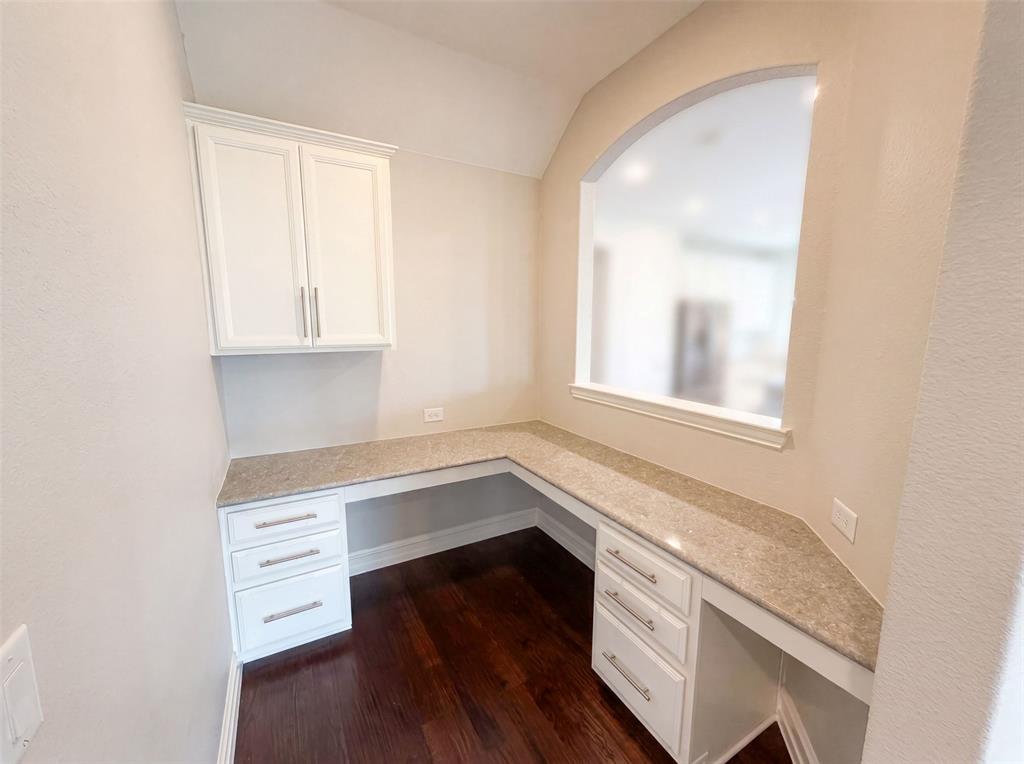 1611 Temperance Way Property Photo 9