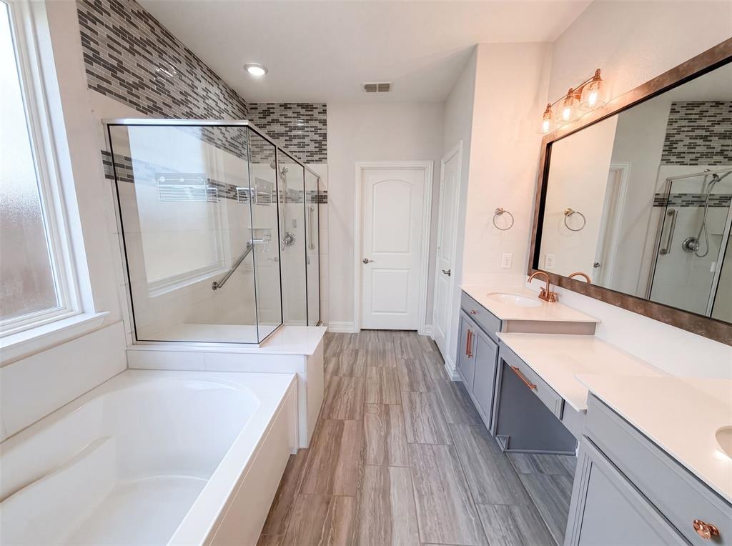 1611 Temperance Way Property Photo 10