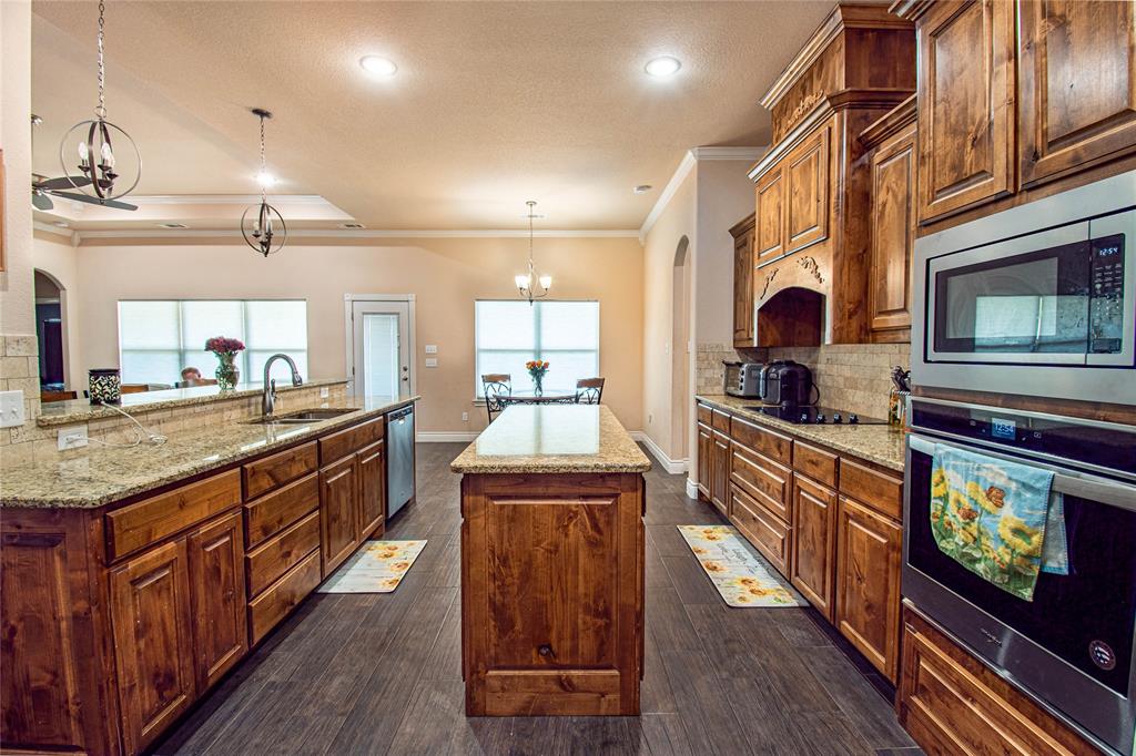 1009 Sky Court Property Photo 6