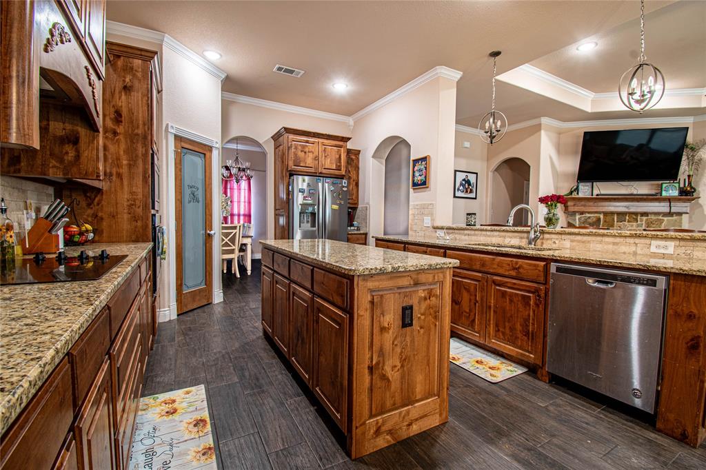 1009 Sky Court Property Photo 7