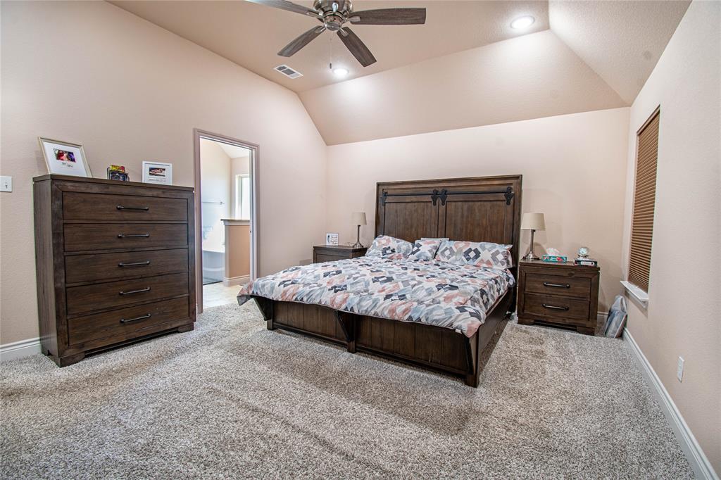 1009 Sky Court Property Photo 12